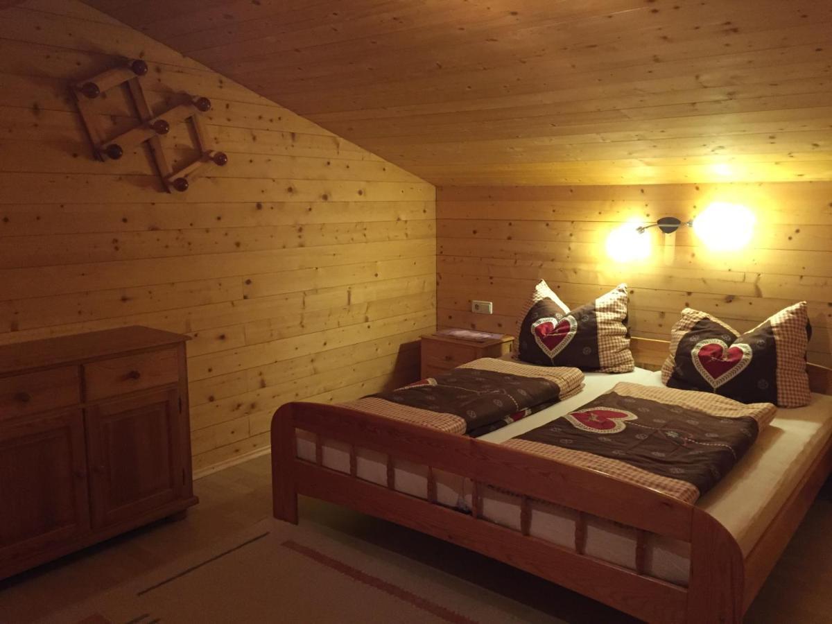 Hauser'S Ferienwohnungen Zell am Ziller Esterno foto