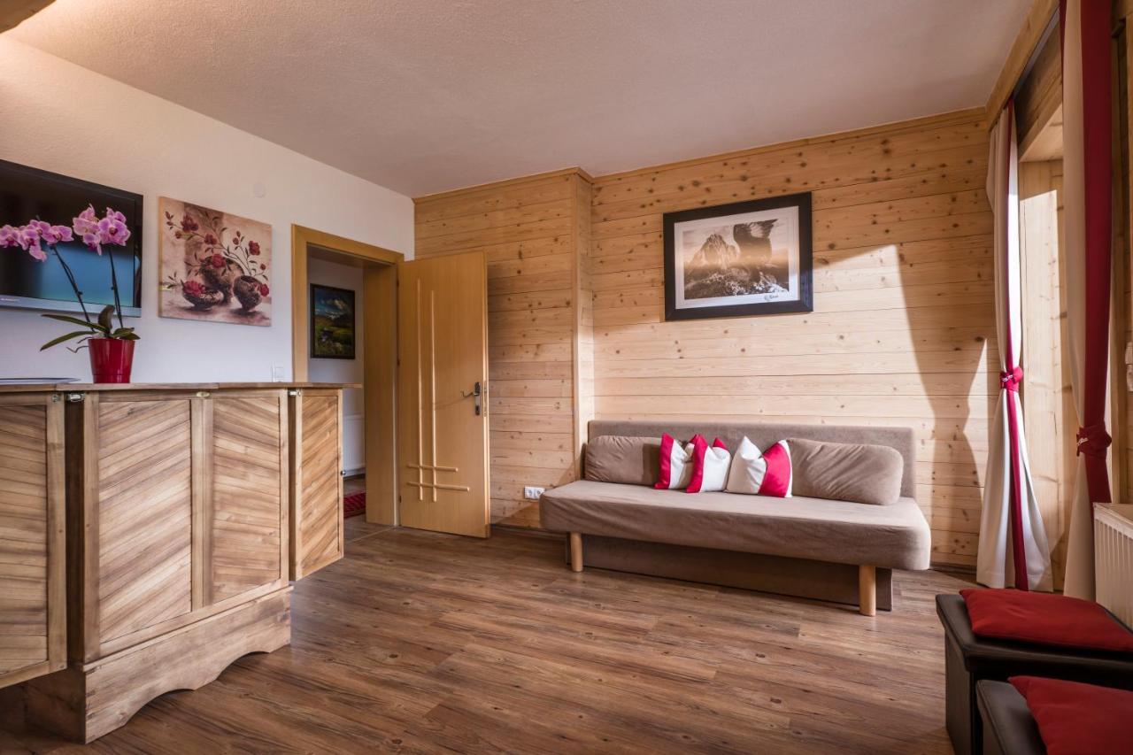 Hauser'S Ferienwohnungen Zell am Ziller Esterno foto
